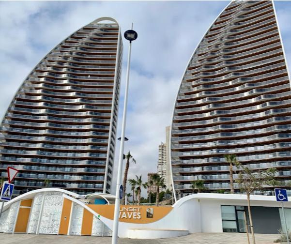 Sunset Waves Benidorm By Mar Holidays Exterior photo